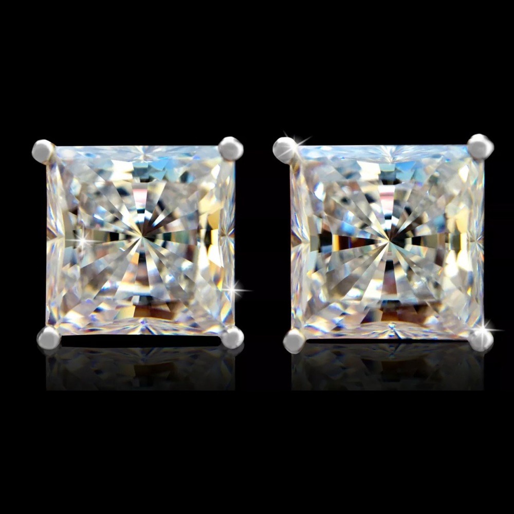 3.5 PRINCESS CUT MOSSINITE EARRING SET NEW IN BOX